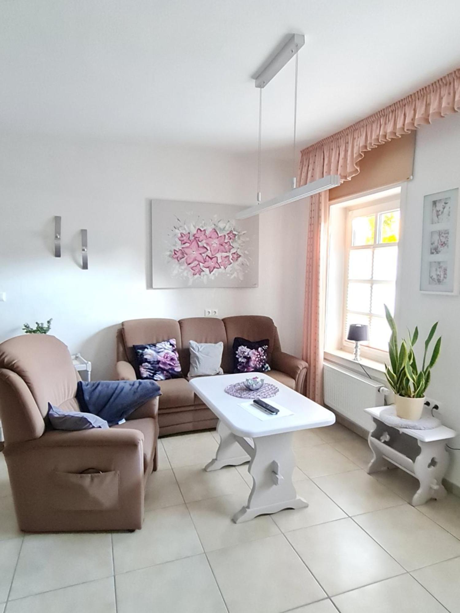 Ferienwohnung Am Huenenweg Berge  Εξωτερικό φωτογραφία
